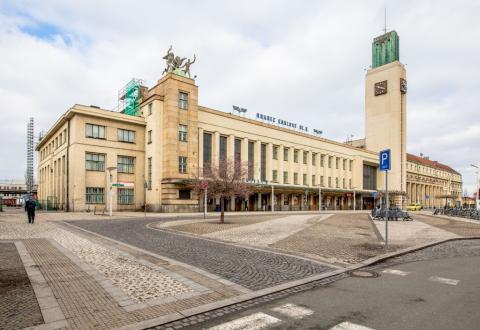 Fotografie Hradec Králové hlavní nádraží